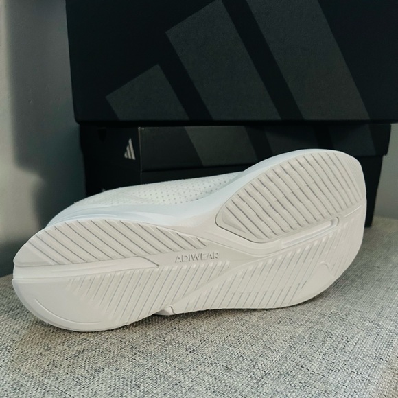 NIB Adidas Women's Running DURAMO SL SHOES - Picture 5 of 8